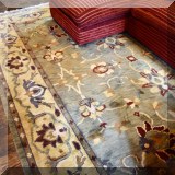 DR01. Persian style rug. 9' x 12' 